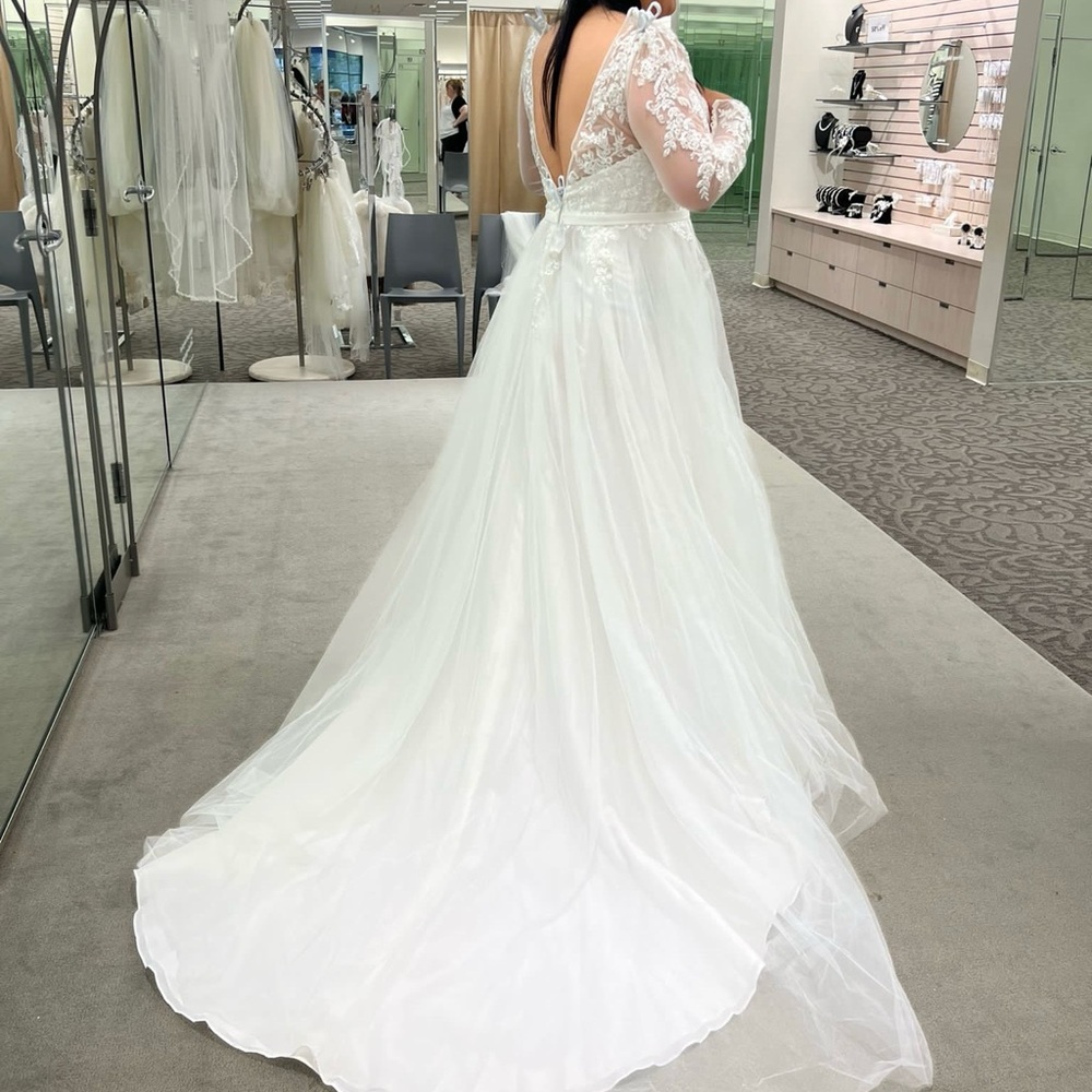 NWT Davids Bridal Wedding Dress